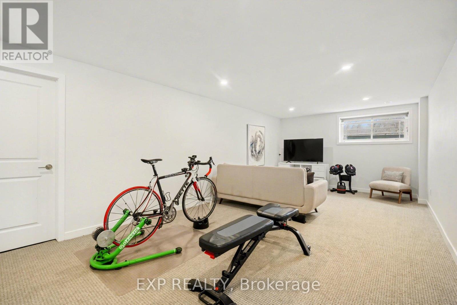 147 Wabikon Crescent