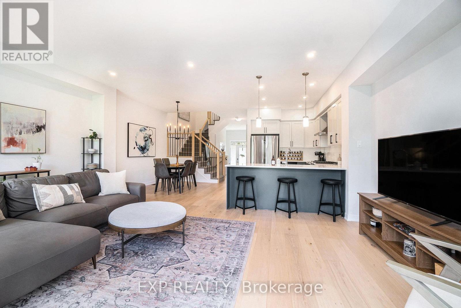 147 Wabikon Crescent