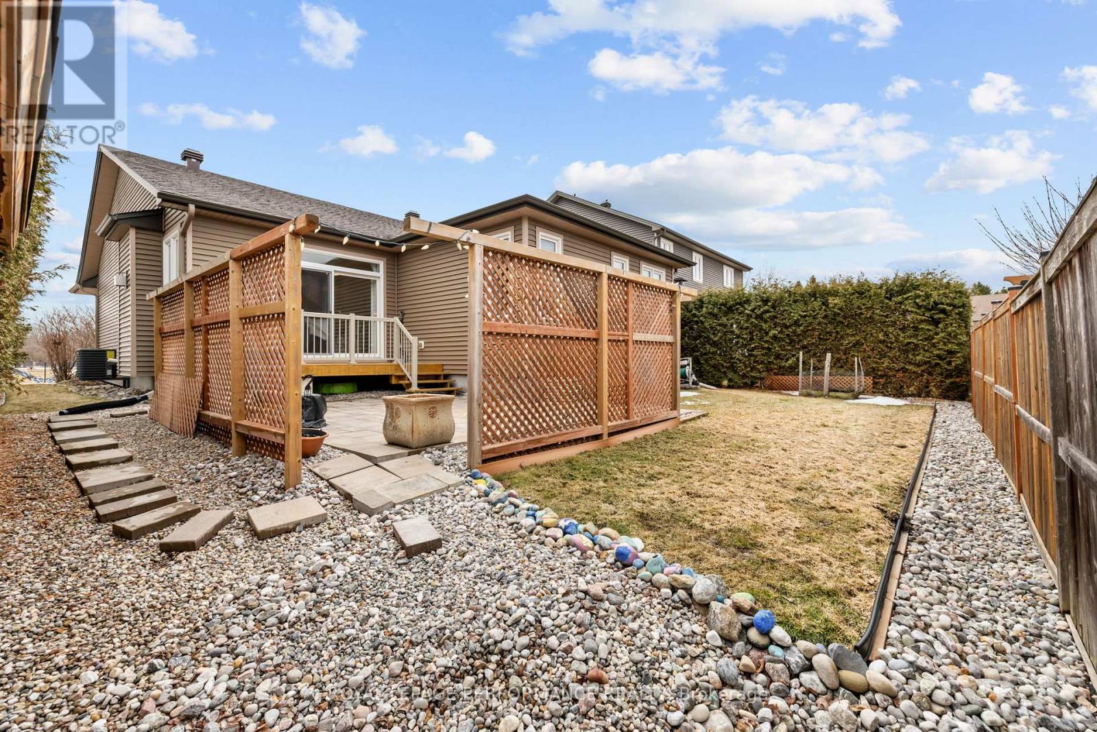 15 York Crossing Crossing