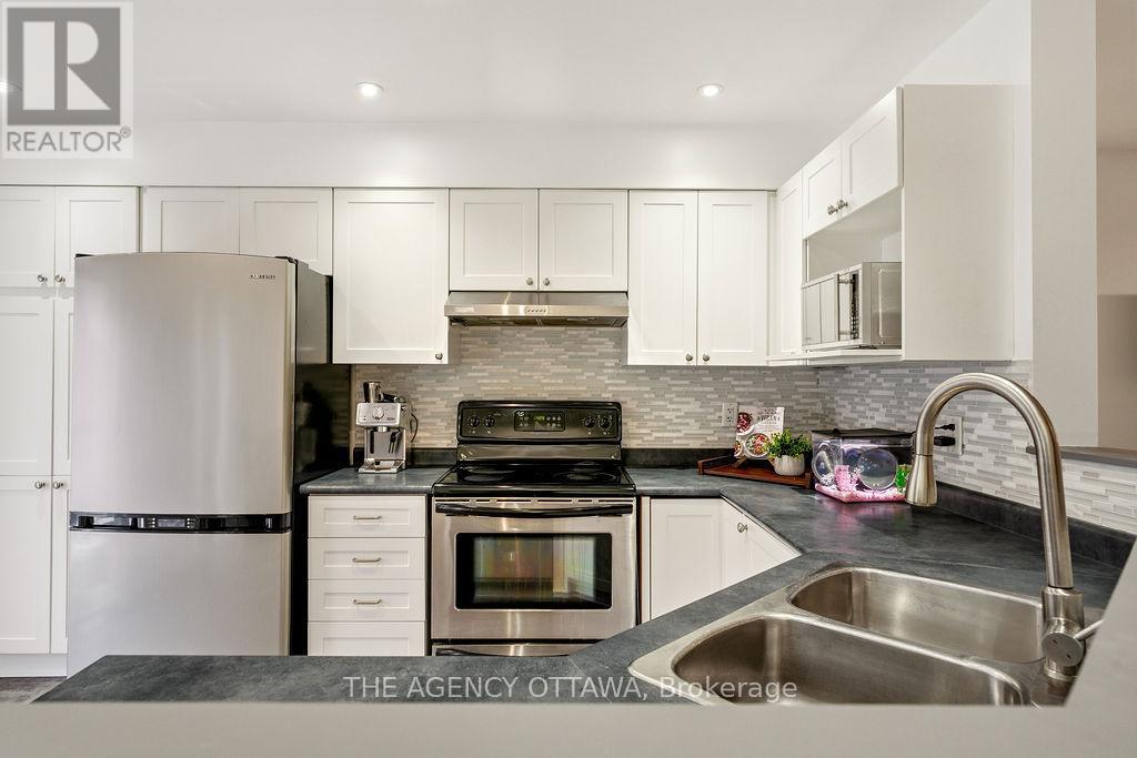 555 Aberfoyle Circle