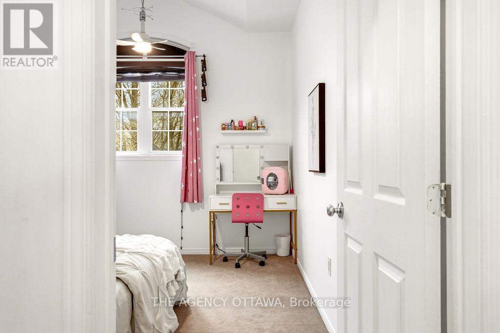 555 Aberfoyle Circle