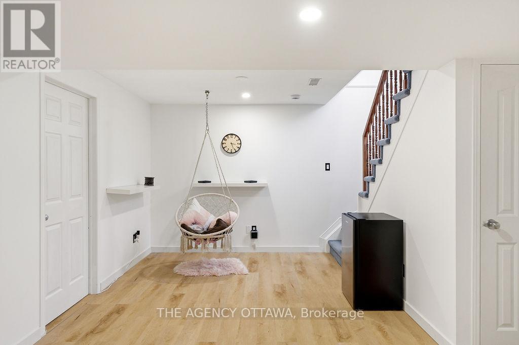 555 Aberfoyle Circle