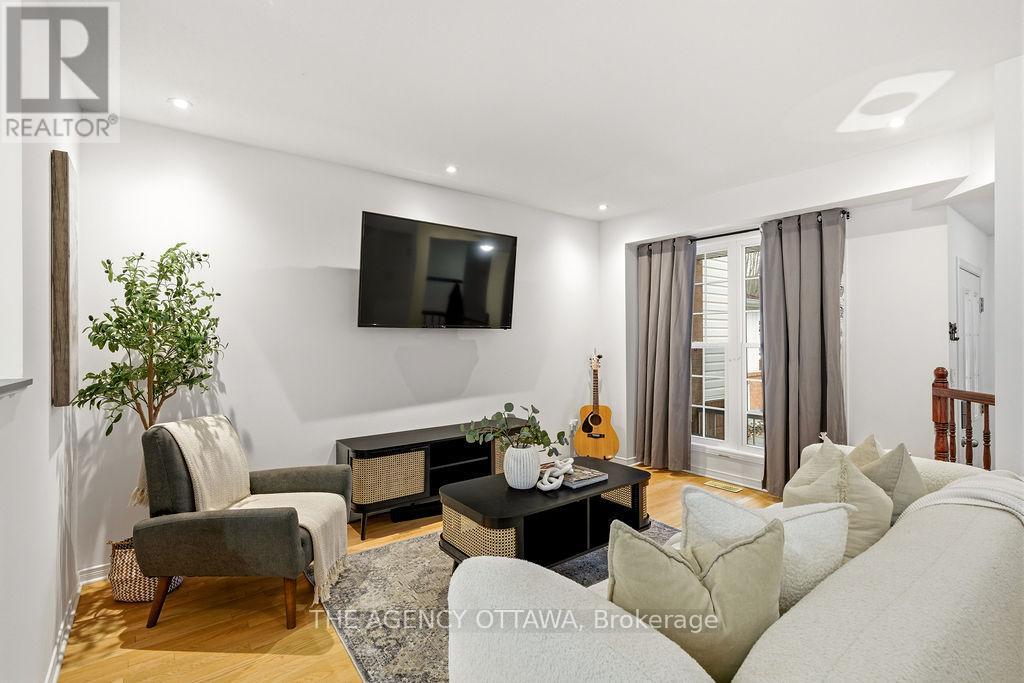 555 Aberfoyle Circle