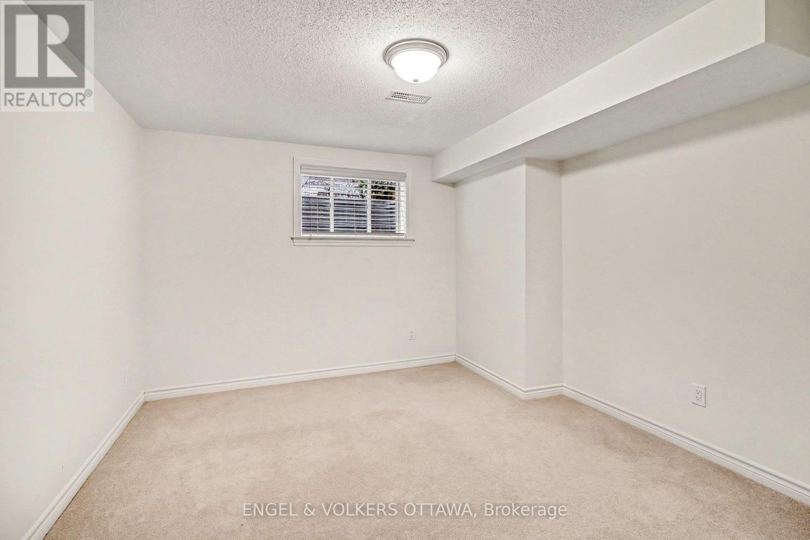 257 Bulrush Crescent