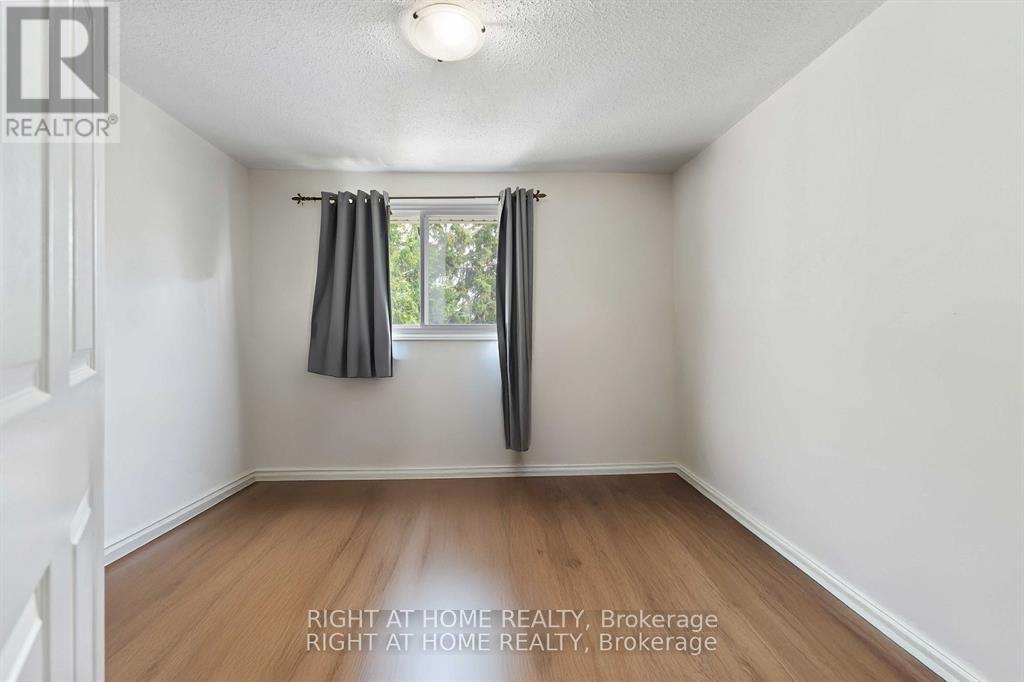 21 - 5 Hadley Circle