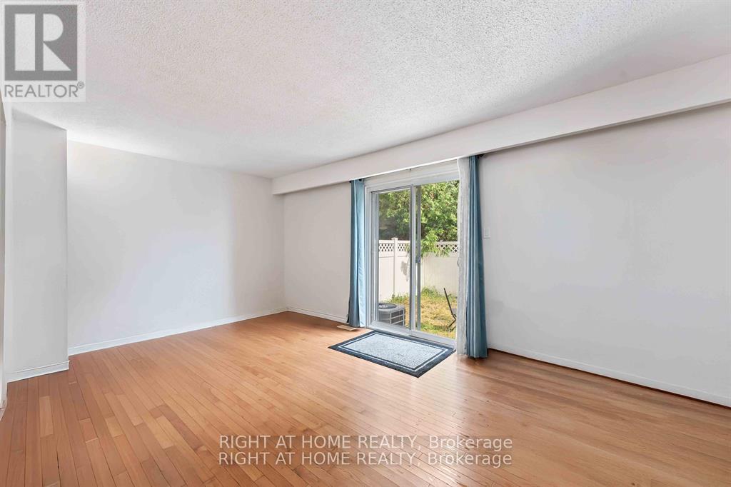 21 - 5 Hadley Circle