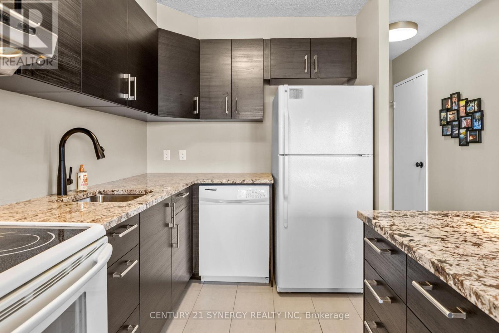 1009 - 158a Mcarthur Avenue