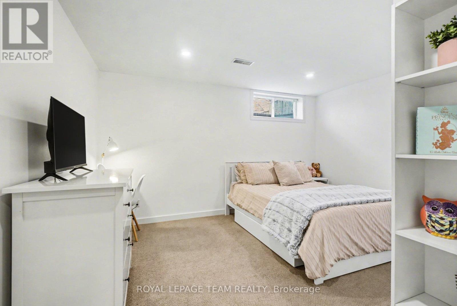 689 Vermillion Drive