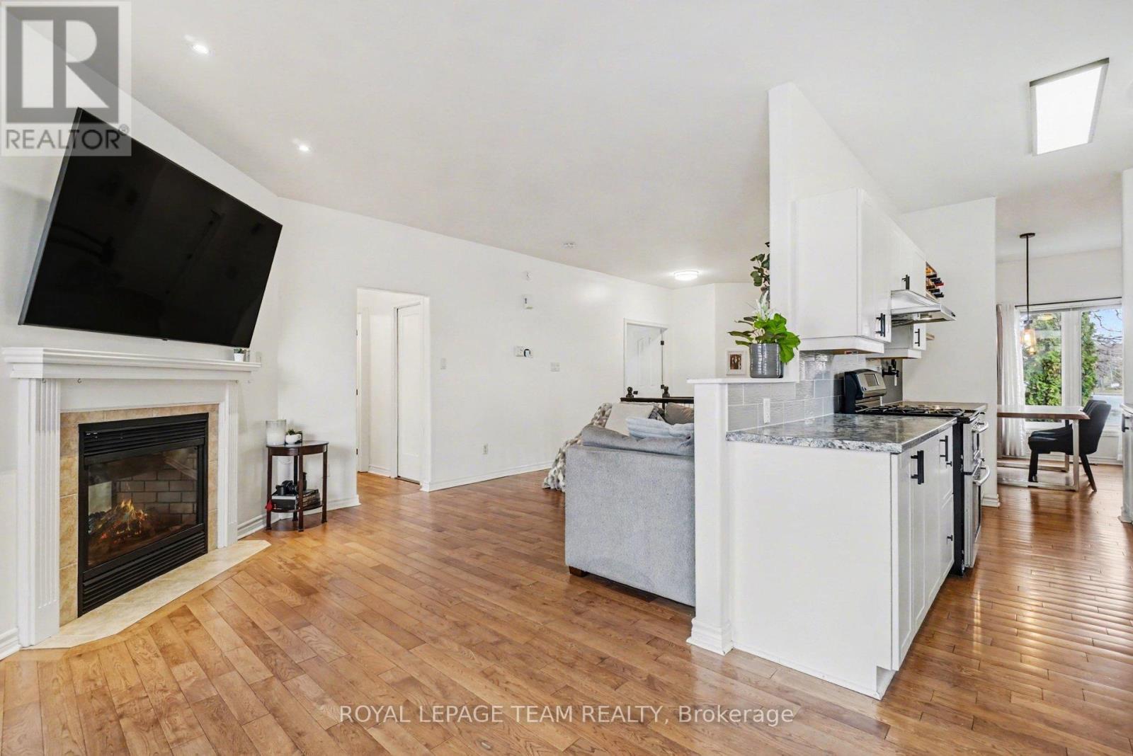 689 Vermillion Drive