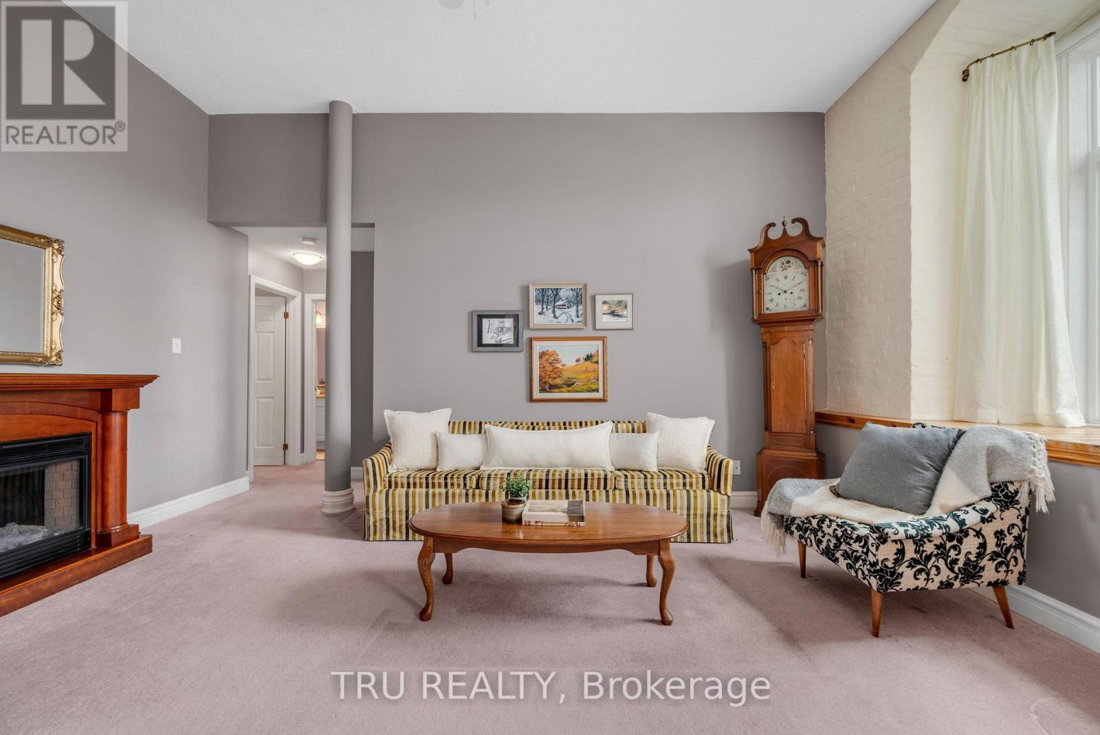 308 - 1 Rosamond Street E