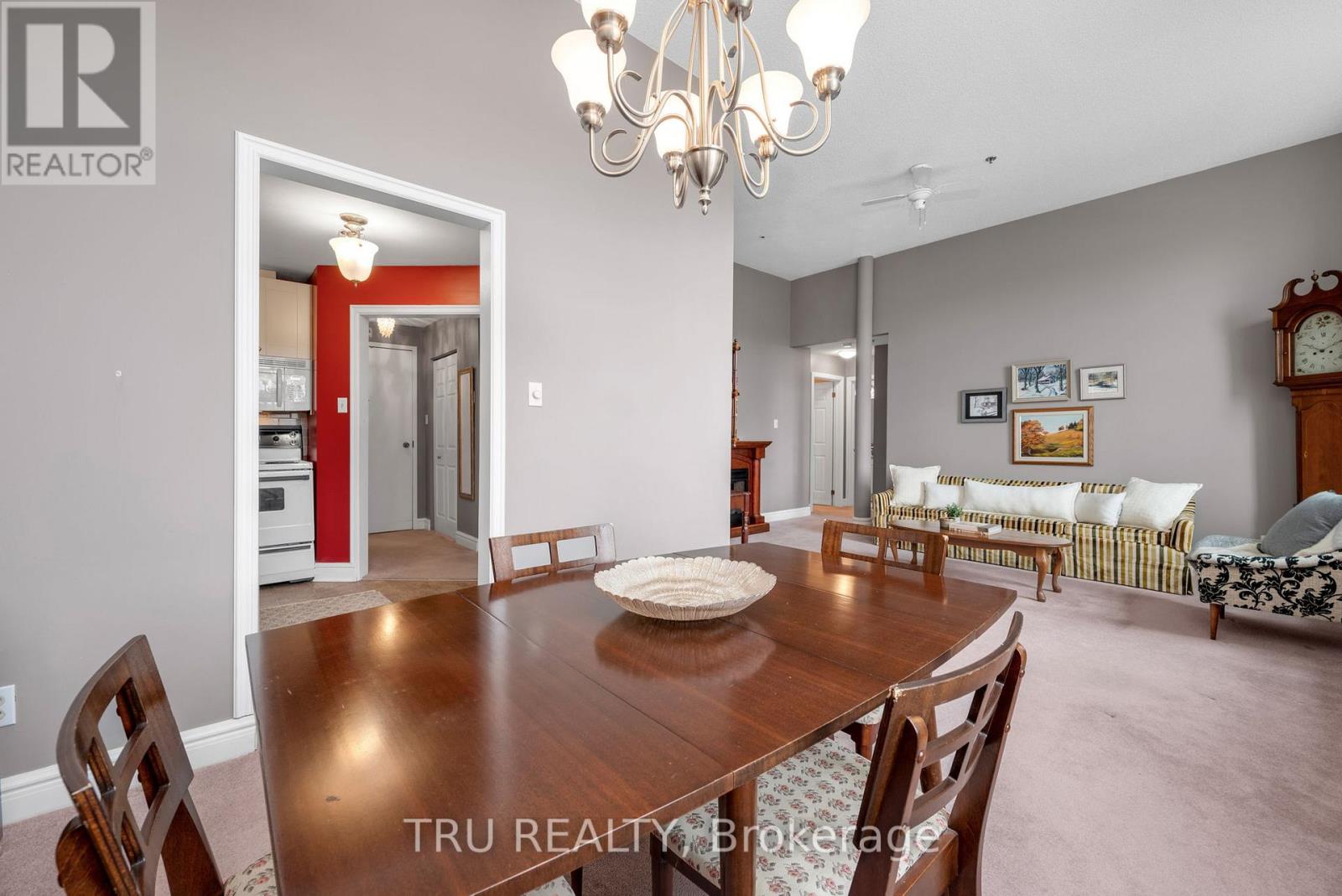 308 - 1 Rosamond Street E