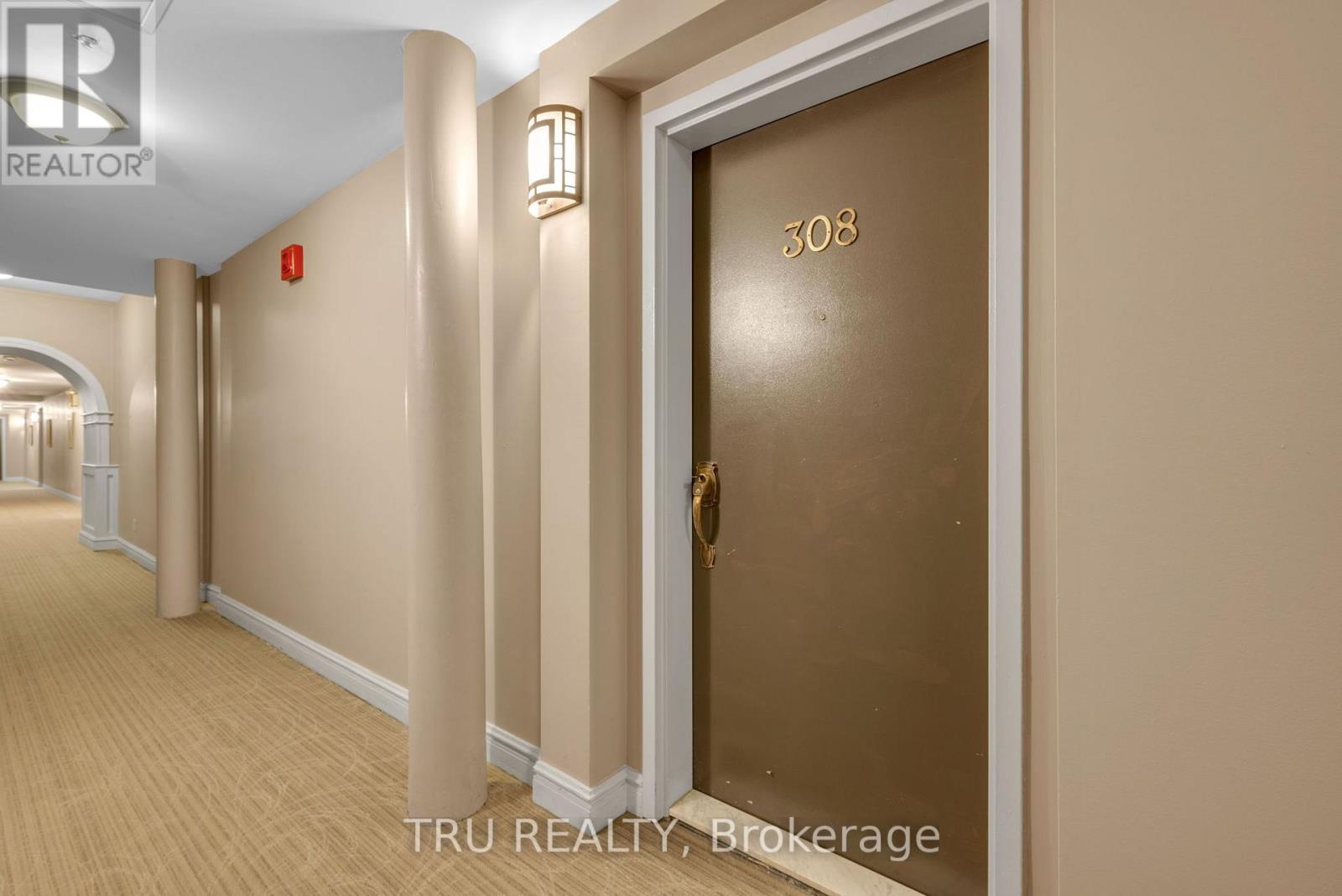 308 - 1 Rosamond Street E