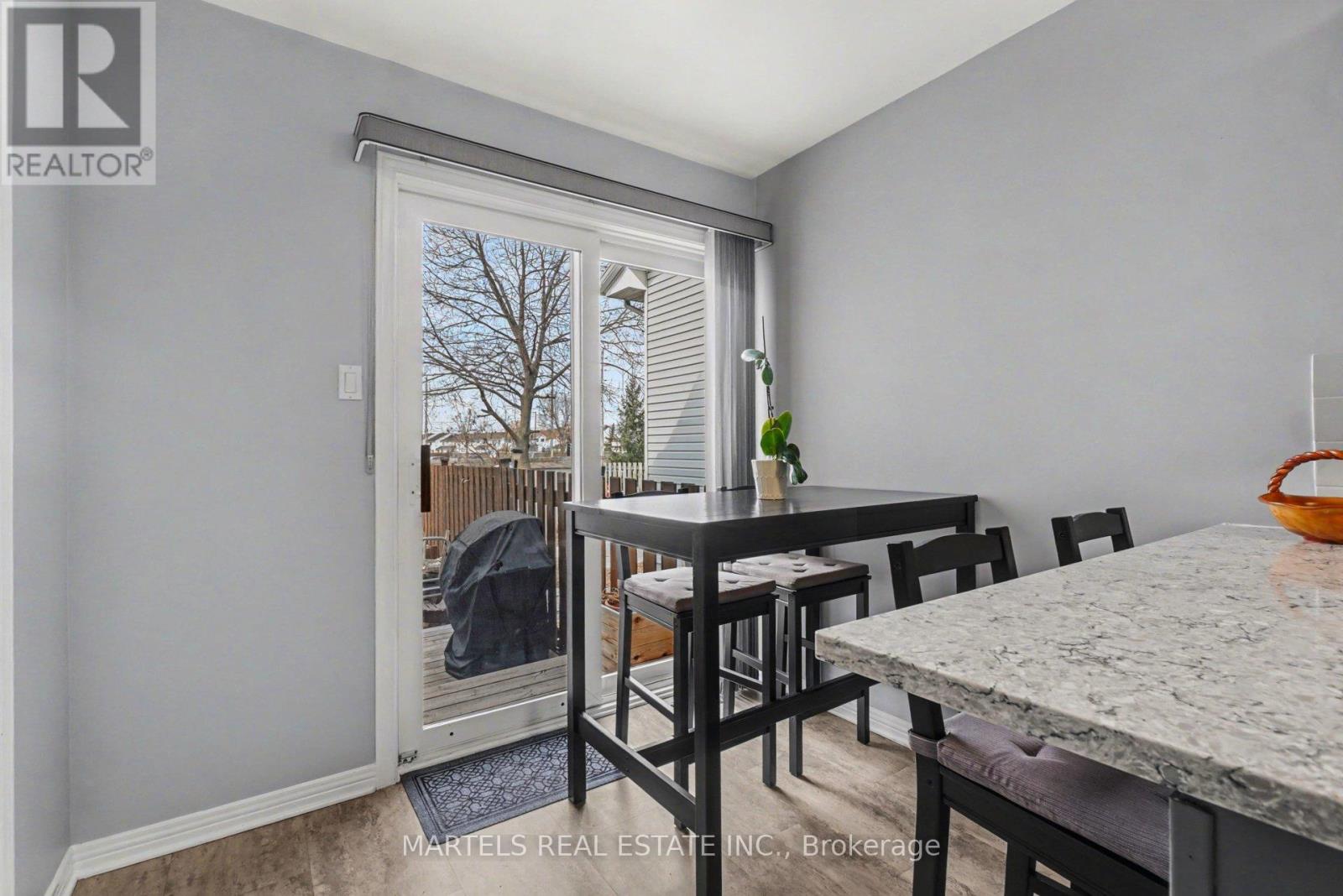 919 Markwick Crescent