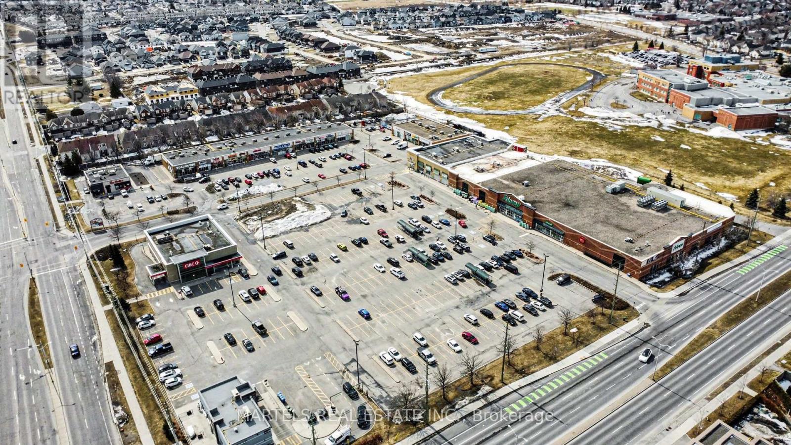 919 Markwick Crescent