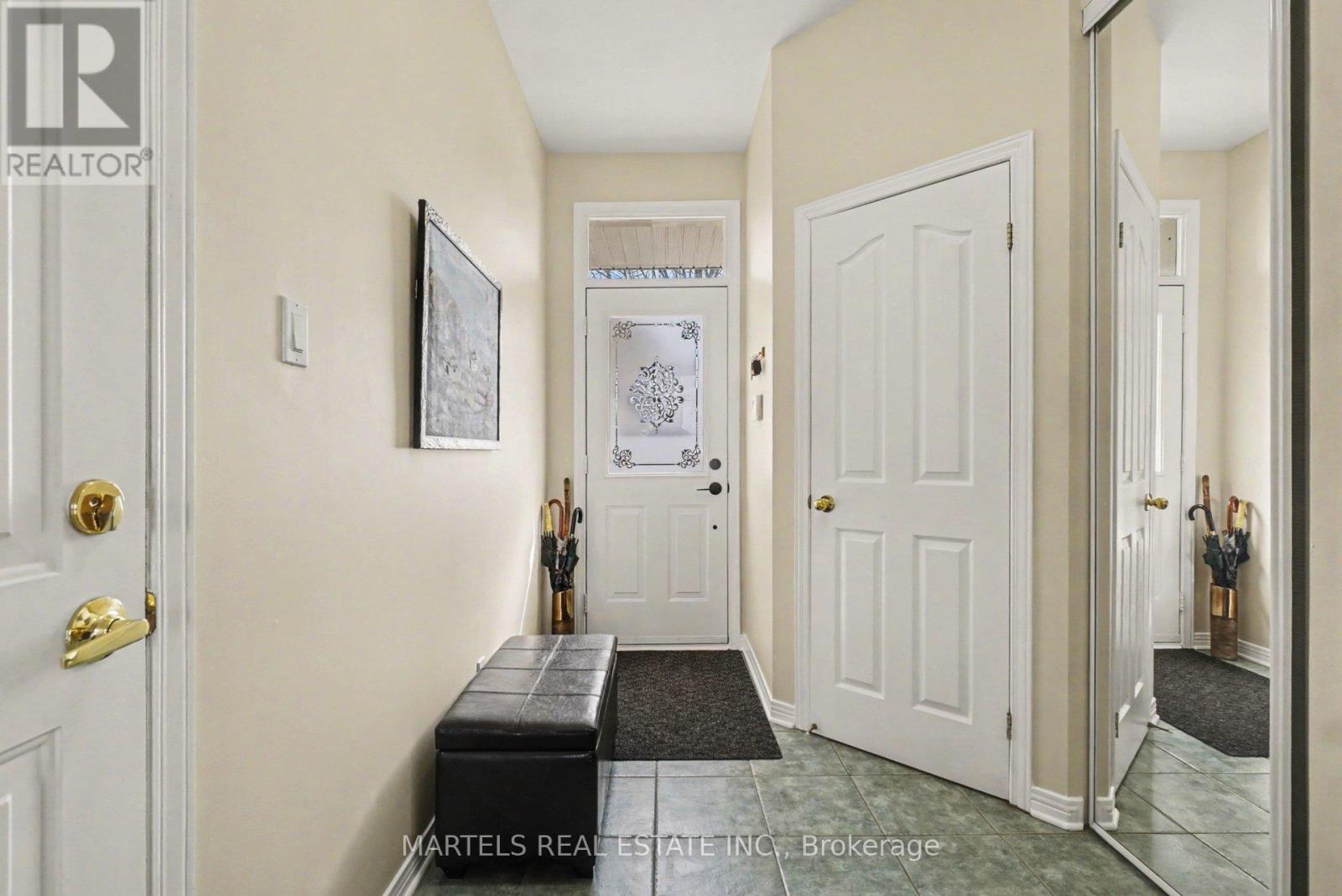 919 Markwick Crescent