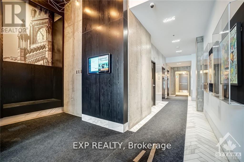 2201 - 20 Daly Avenue