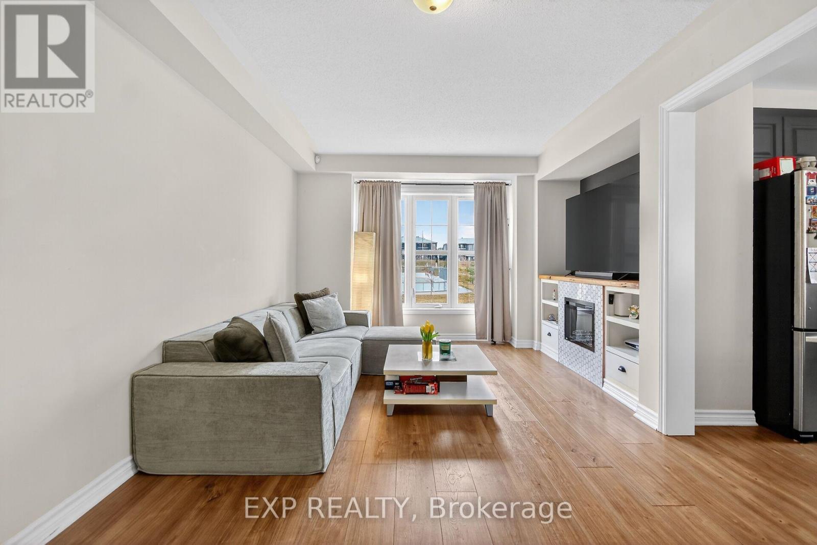 549 Ensatina Crescent