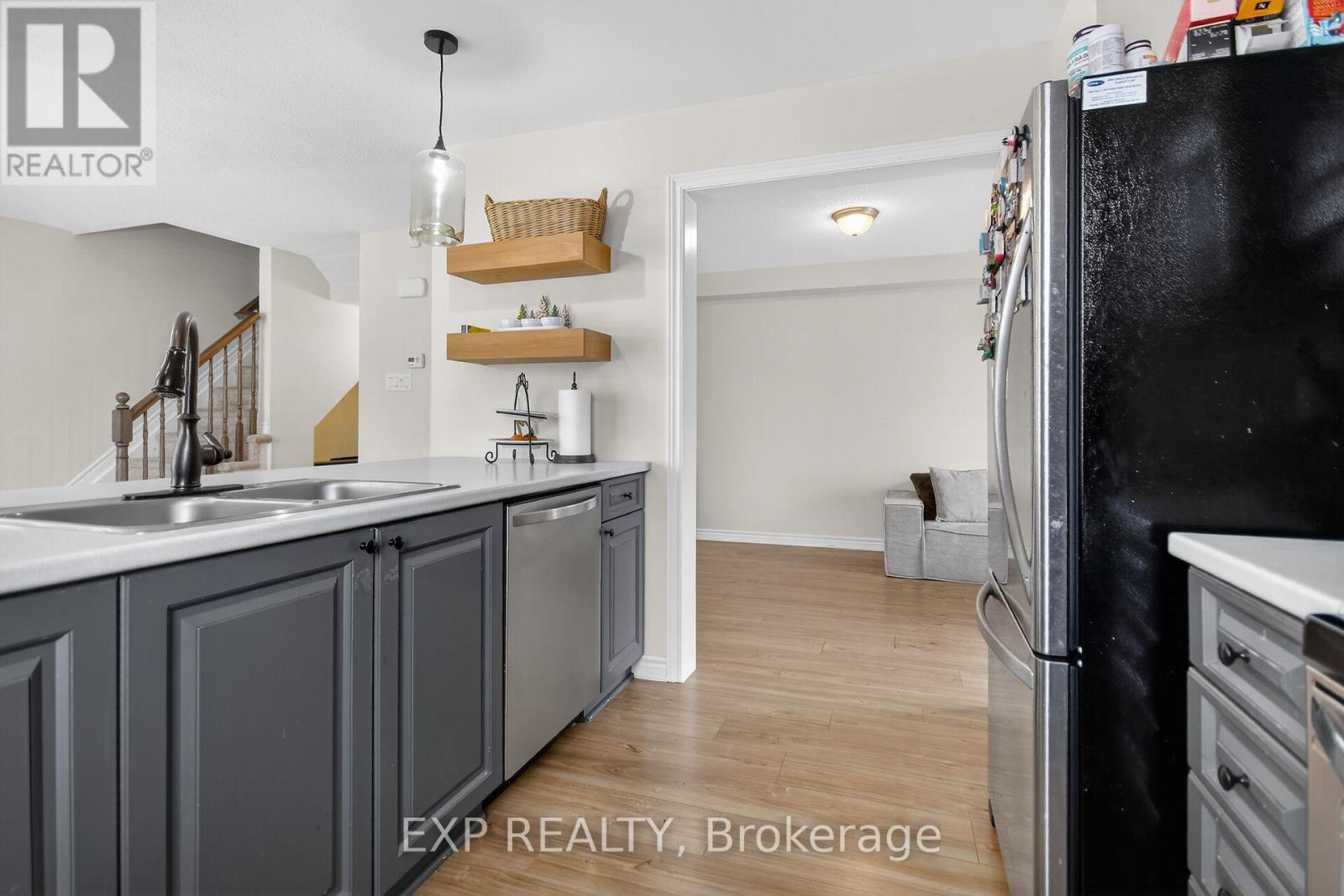 549 Ensatina Crescent