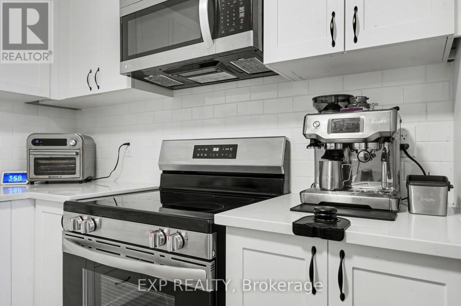 249 David Lewis Private