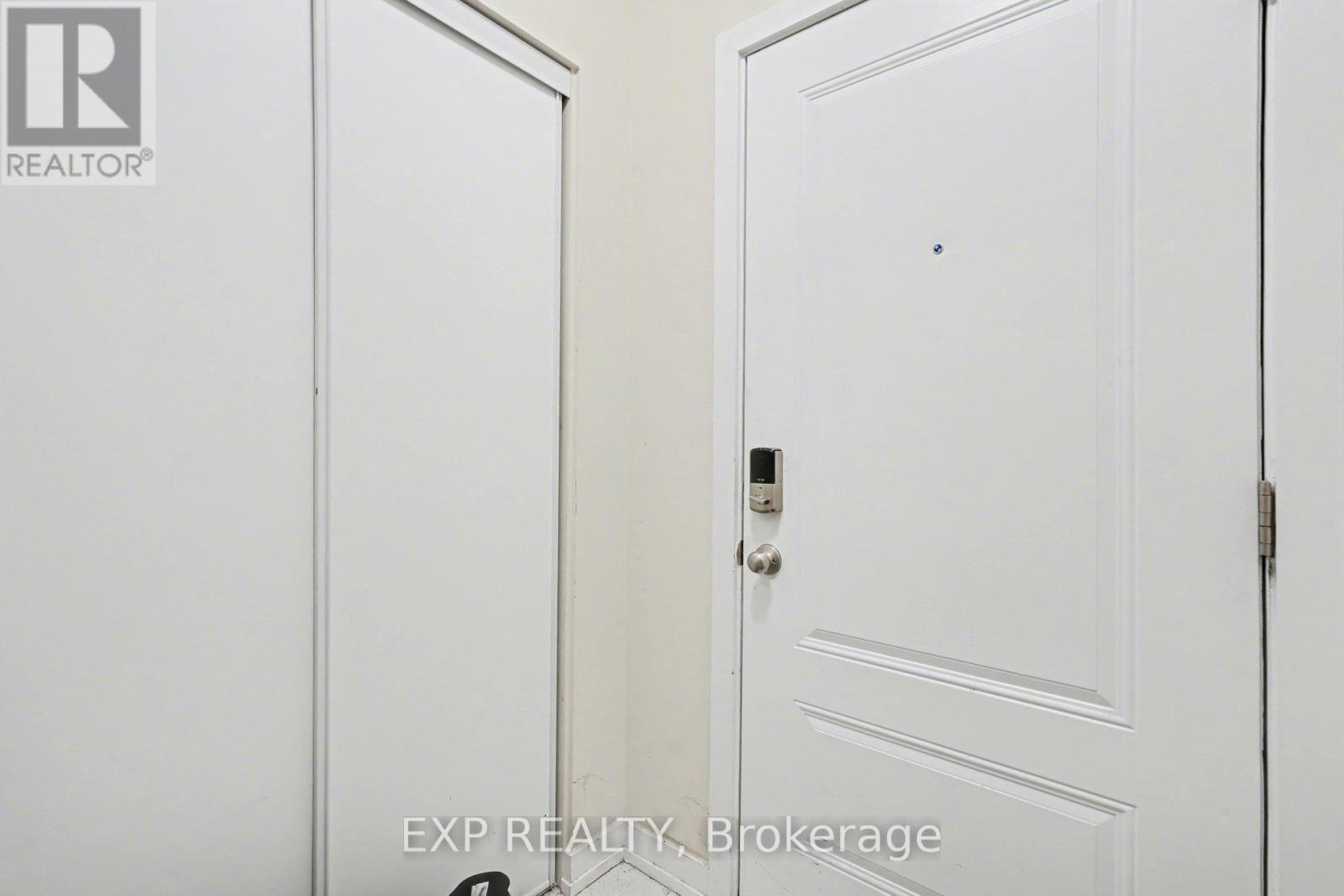 249 David Lewis Private