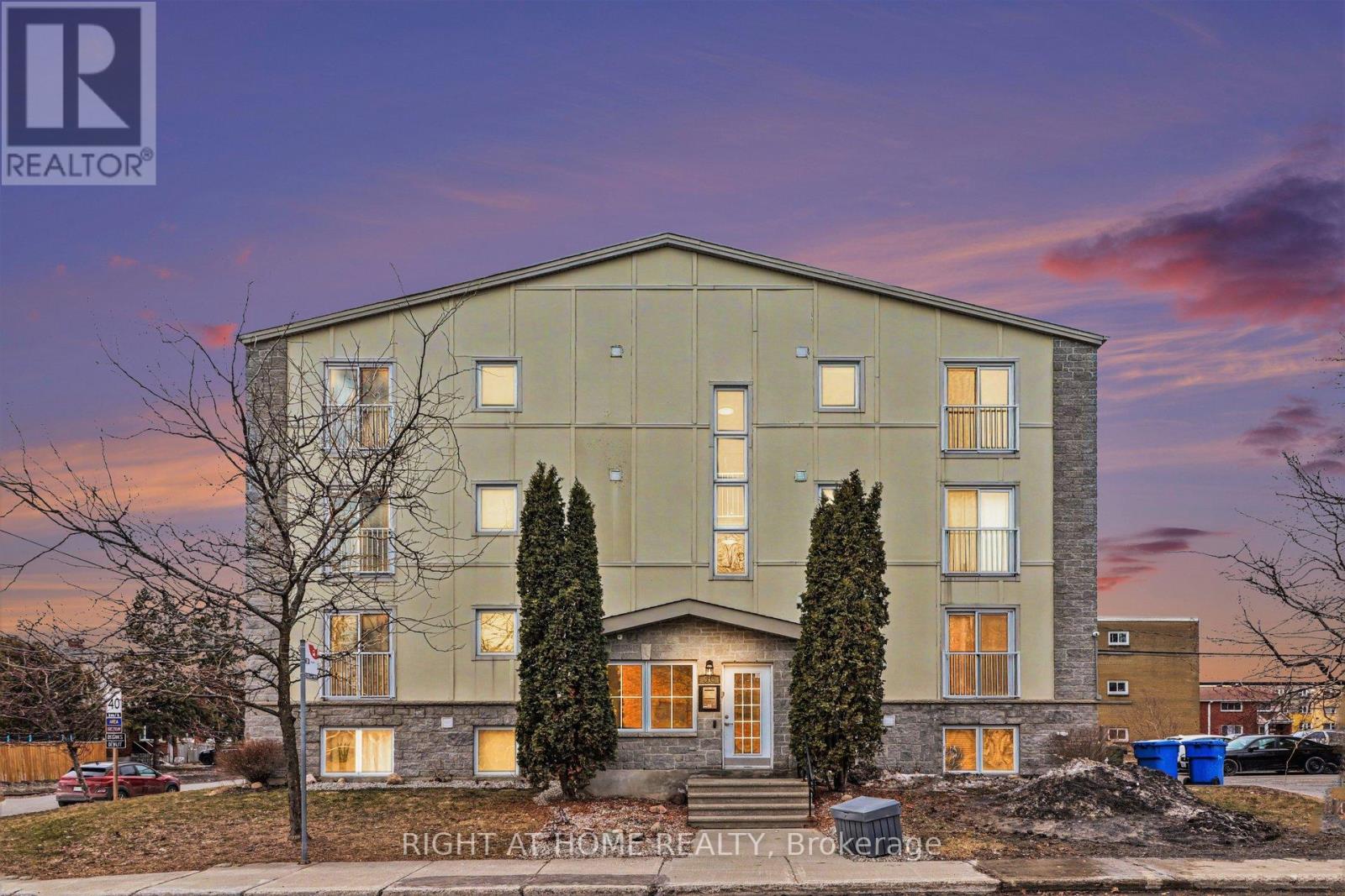 202 - 646 Cummings Avenue