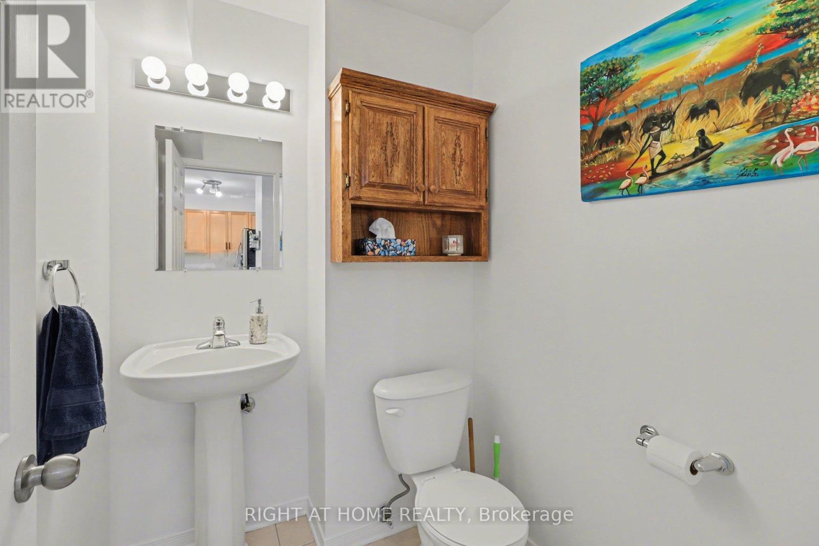 202 - 646 Cummings Avenue