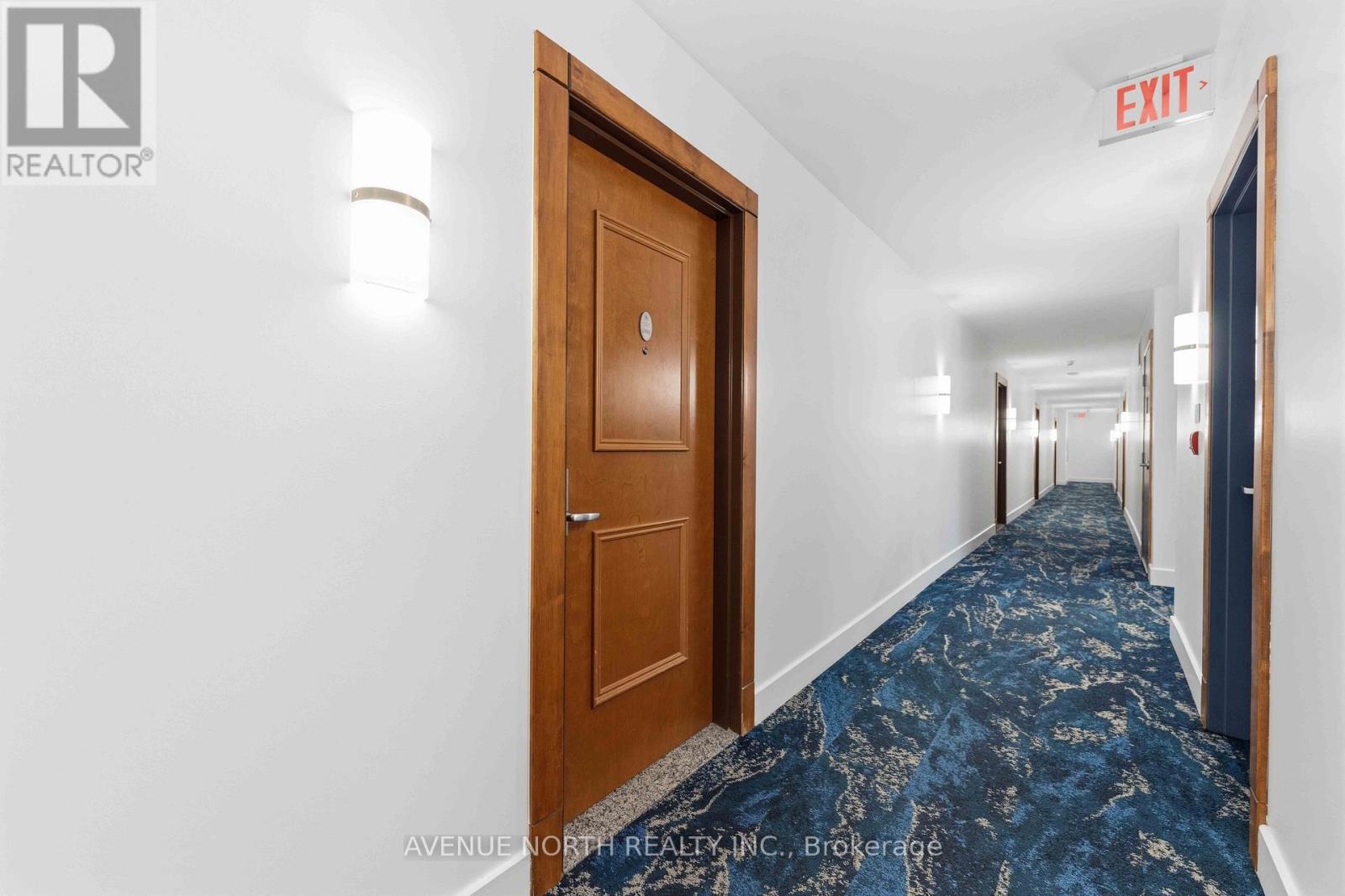 1102 - 242 Rideau Street