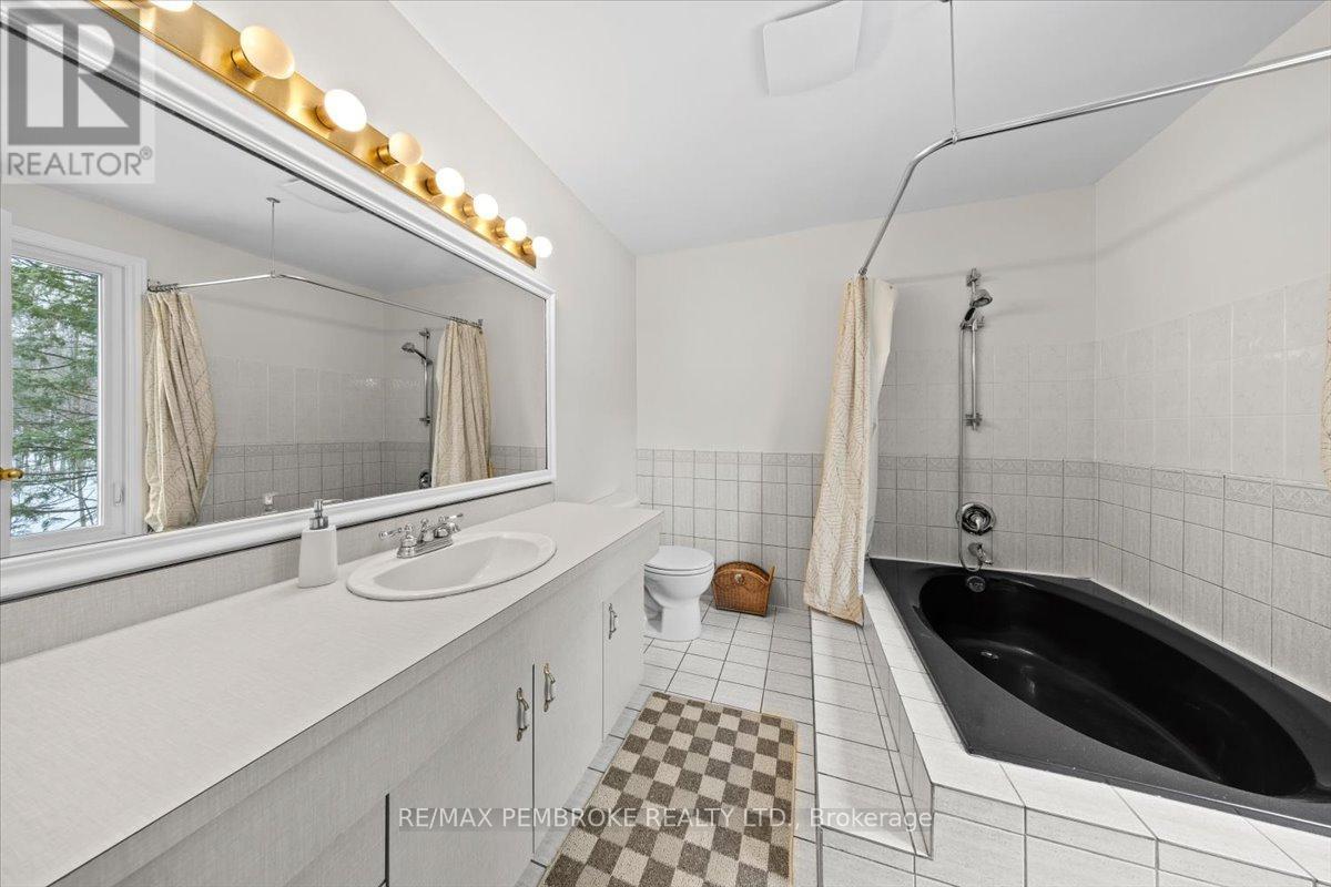 1235 Millburn Crescent