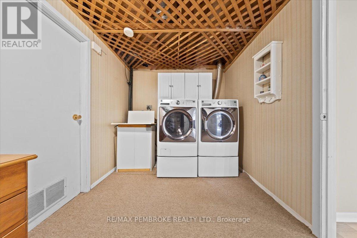 1235 Millburn Crescent