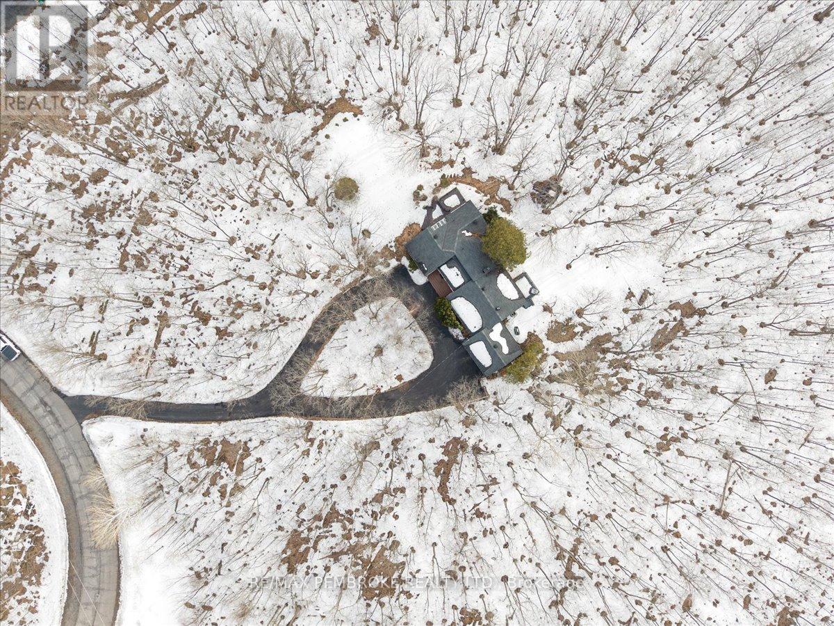 1235 Millburn Crescent