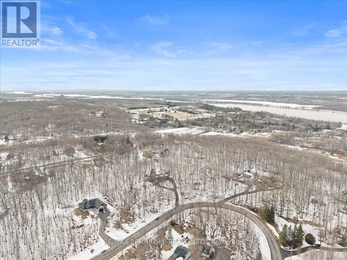 1235 Millburn Crescent