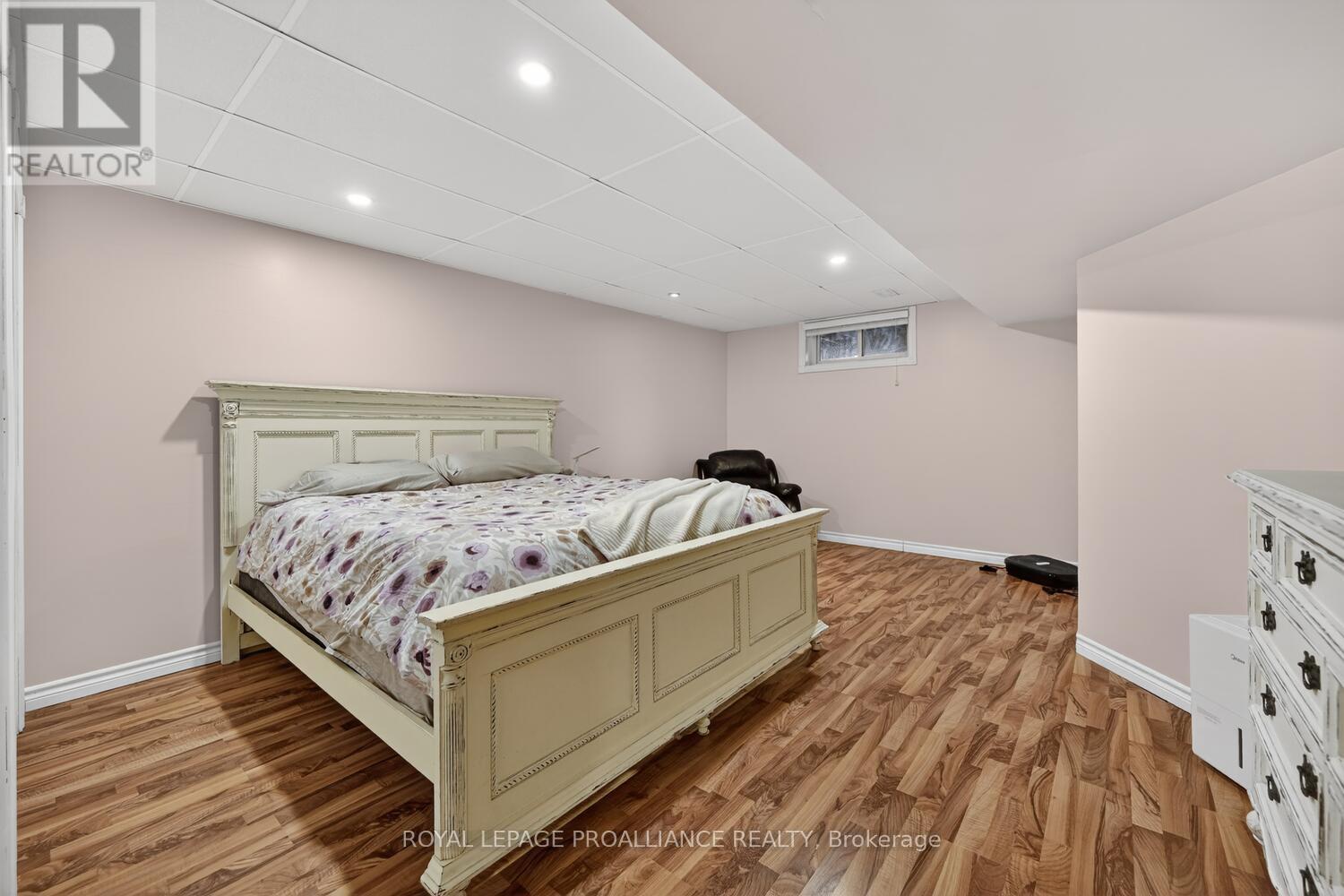 5500 Meadowbrook Drive