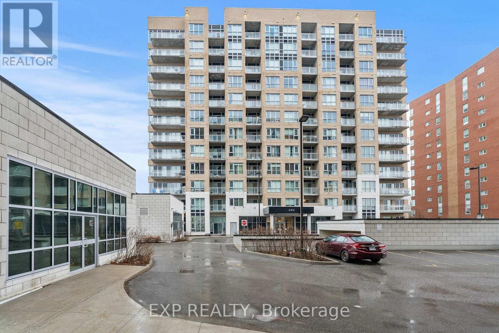 1006 - 330 Titan Private