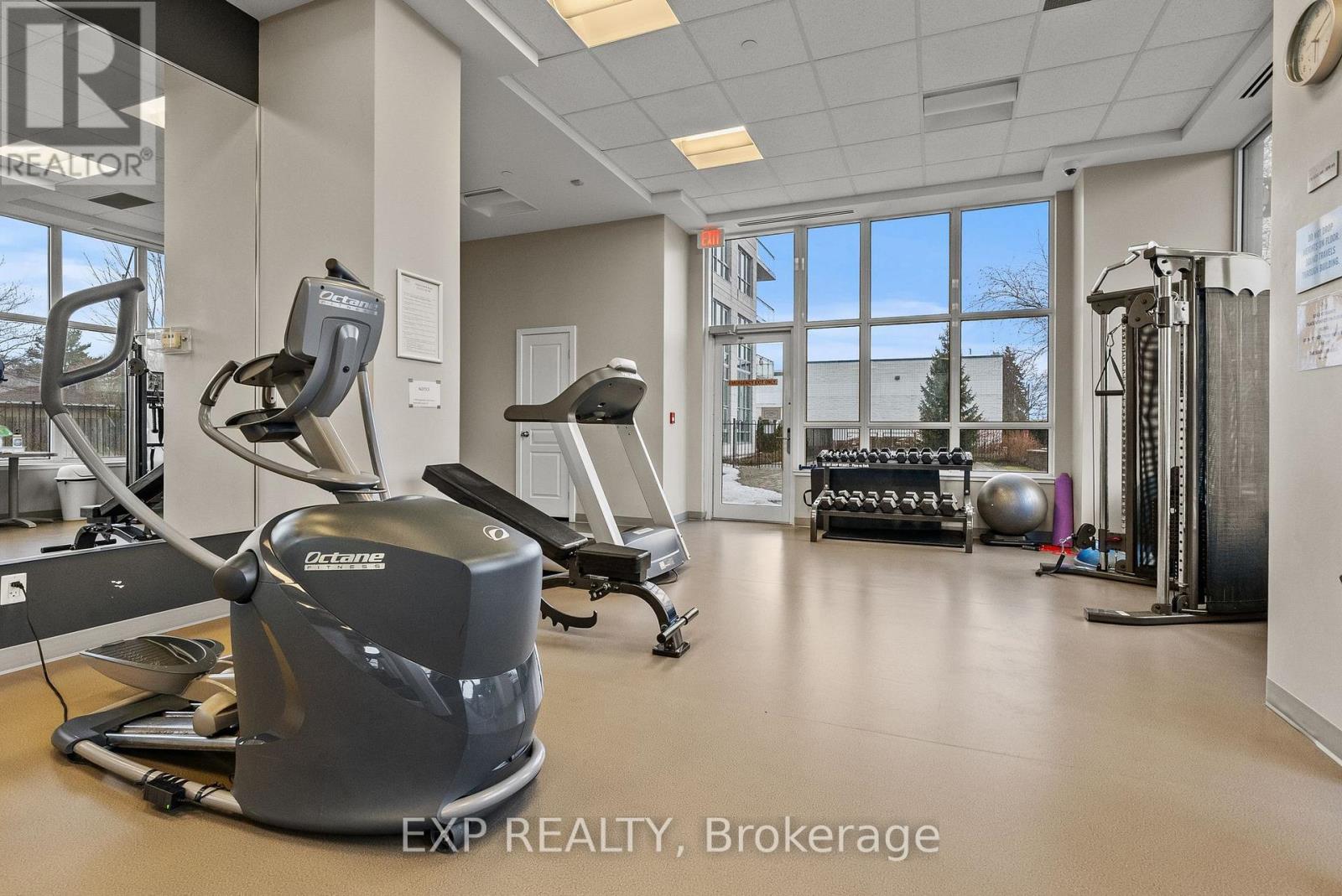 1006 - 330 Titan Private