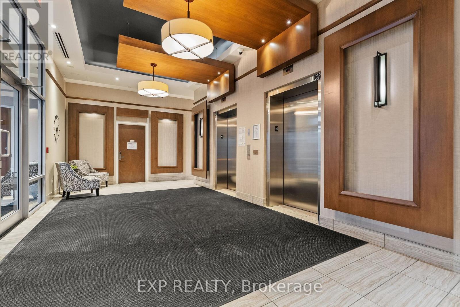 1006 - 330 Titan Private