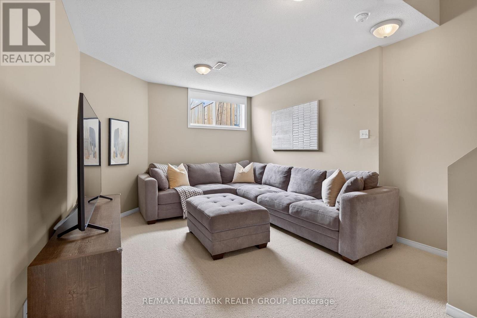 74 - 404 Hillsboro Private