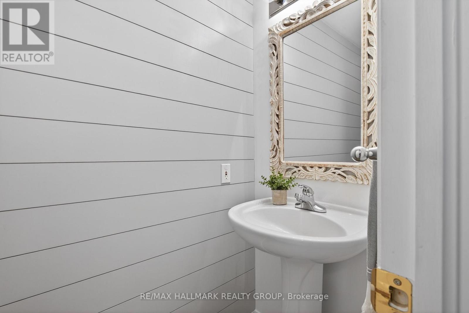 74 - 404 Hillsboro Private