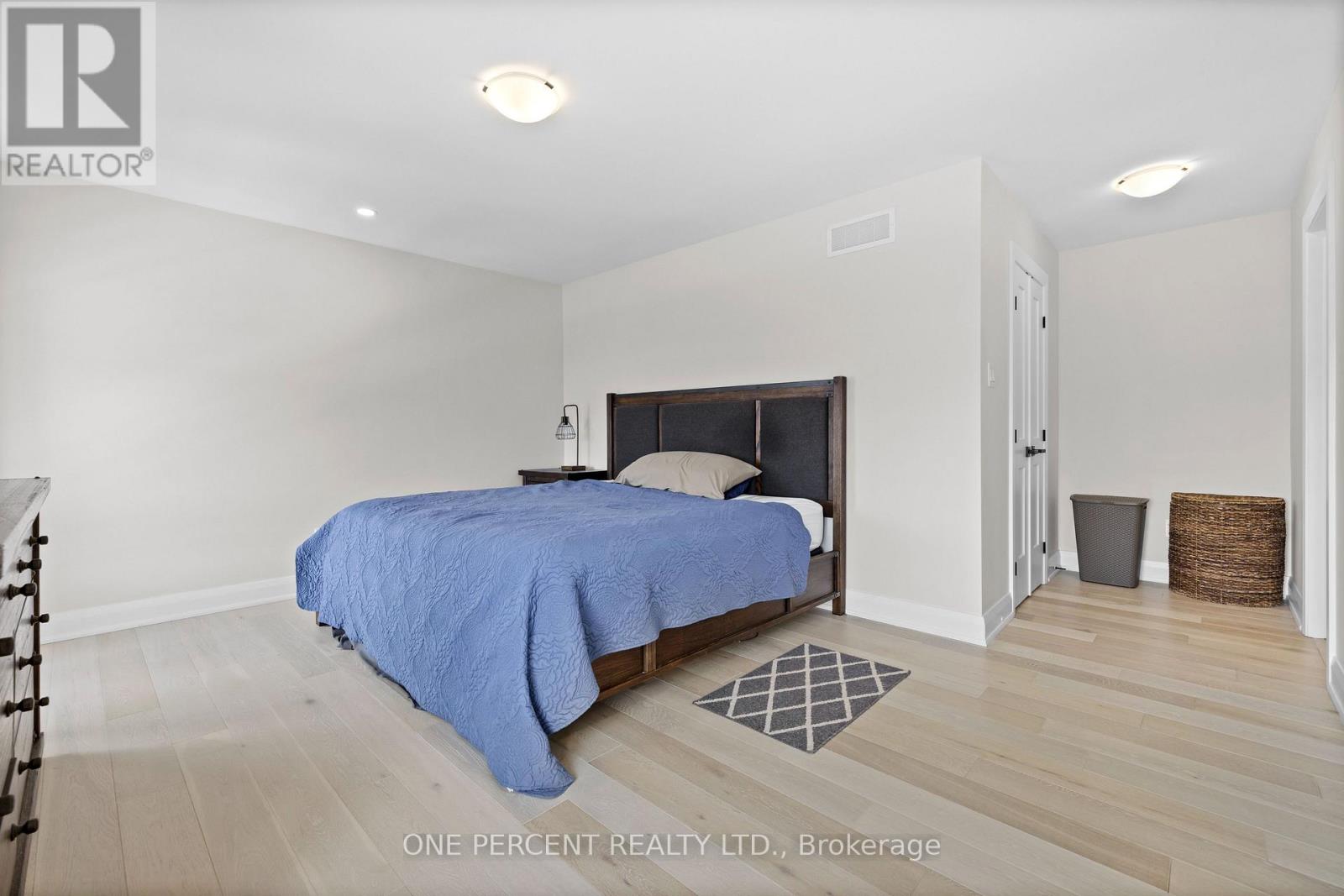 238 Bristol Crescent