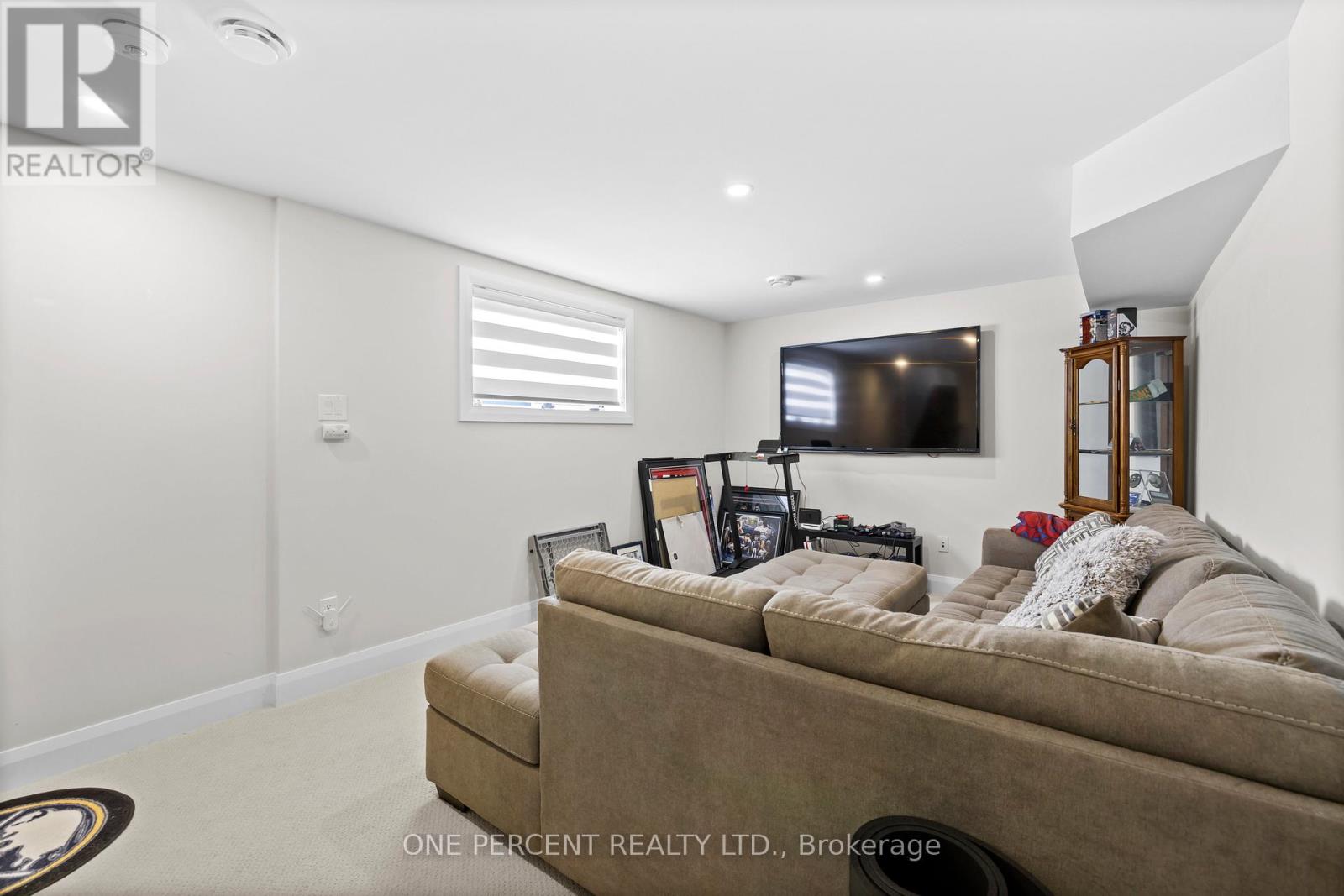 238 Bristol Crescent