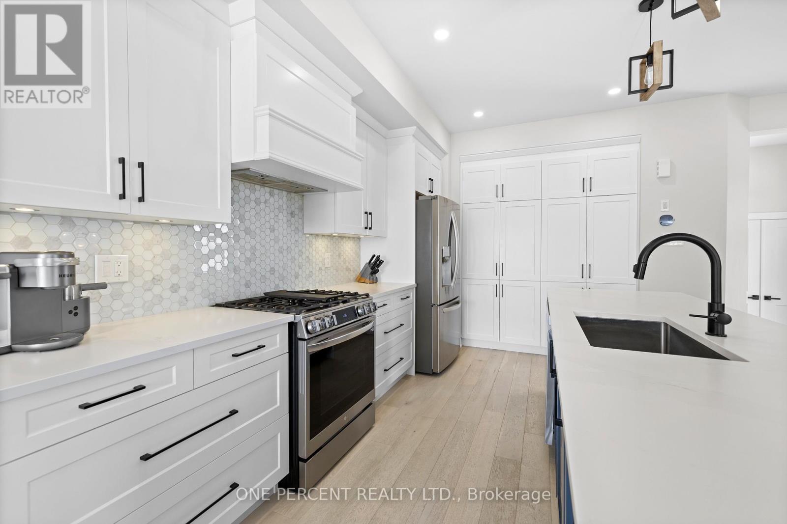 238 Bristol Crescent