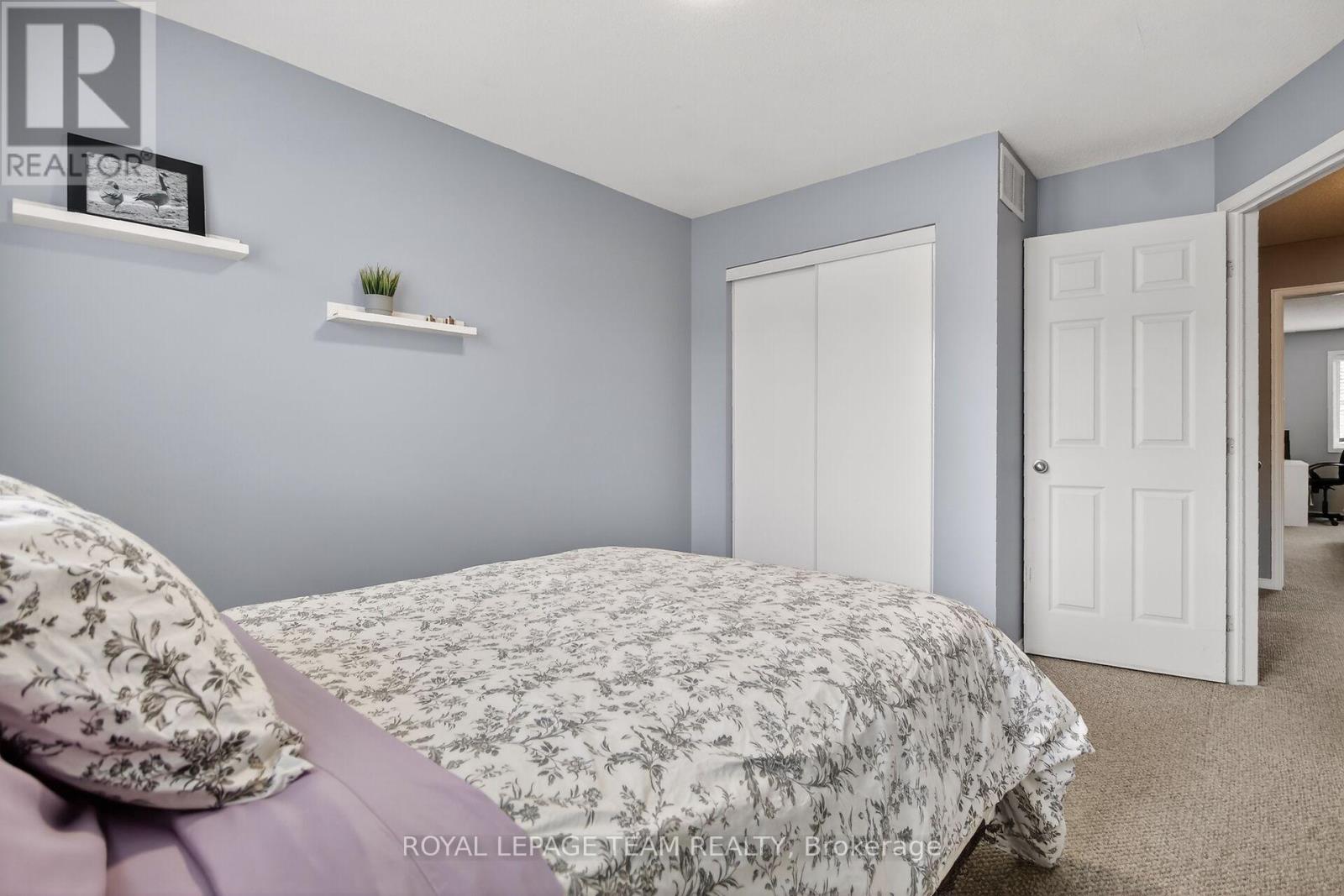 317 Copperfield Crescent