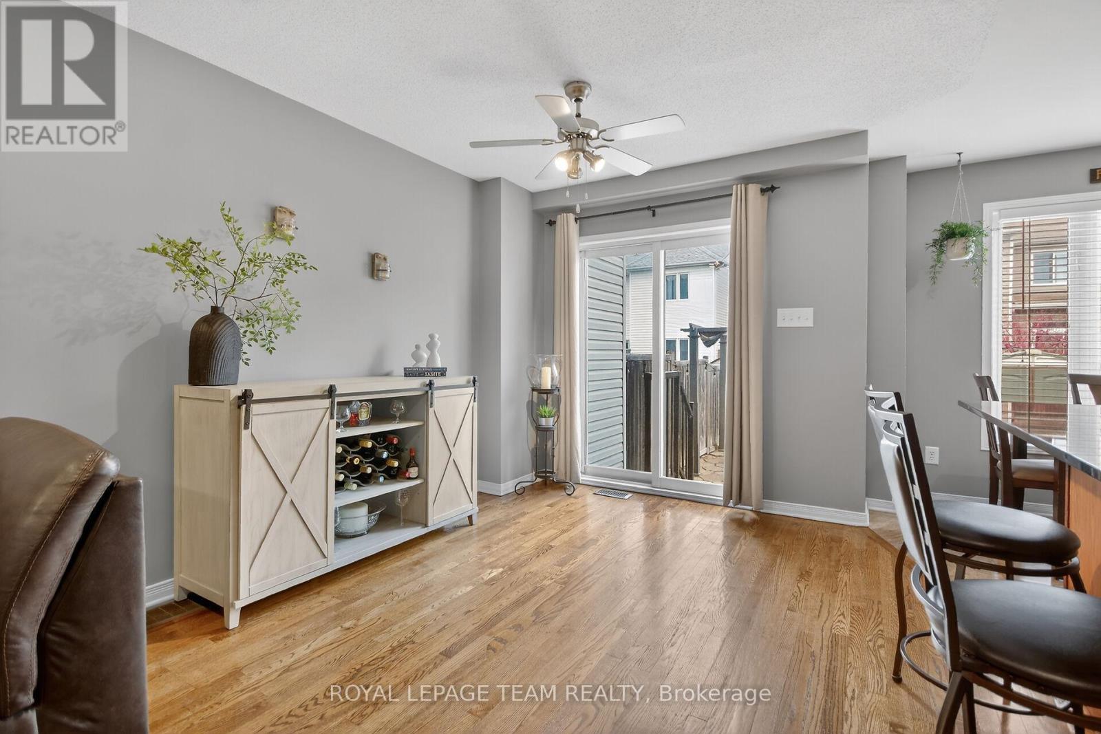 317 Copperfield Crescent