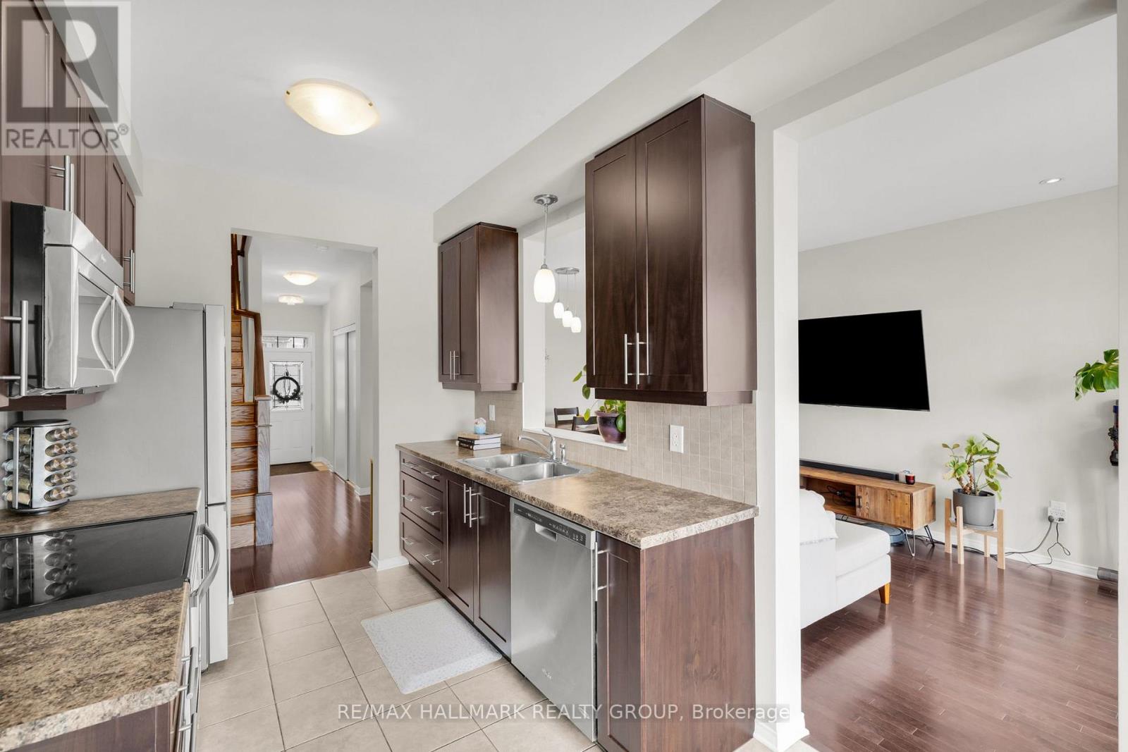 132 Laramie Crescent