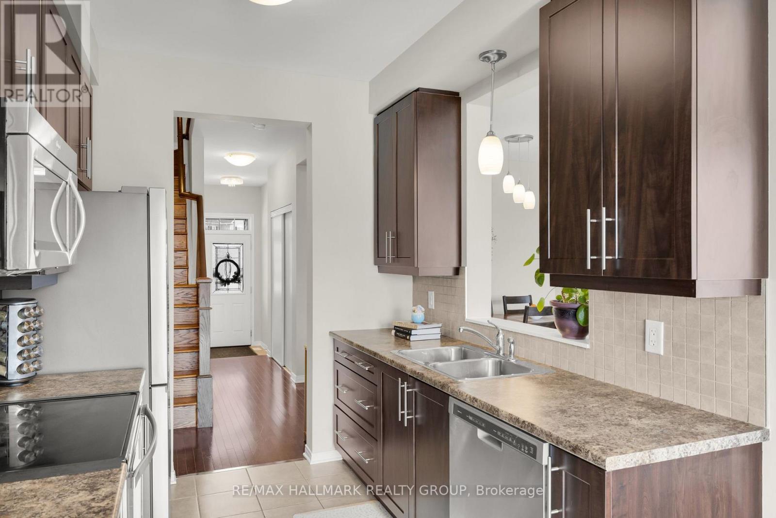 132 Laramie Crescent