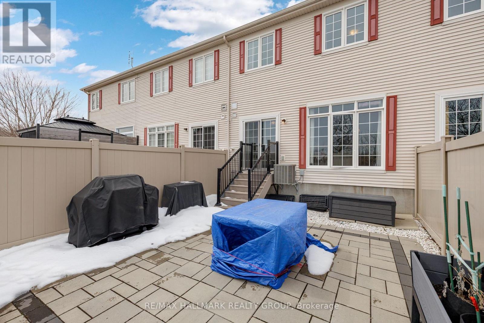 132 Laramie Crescent