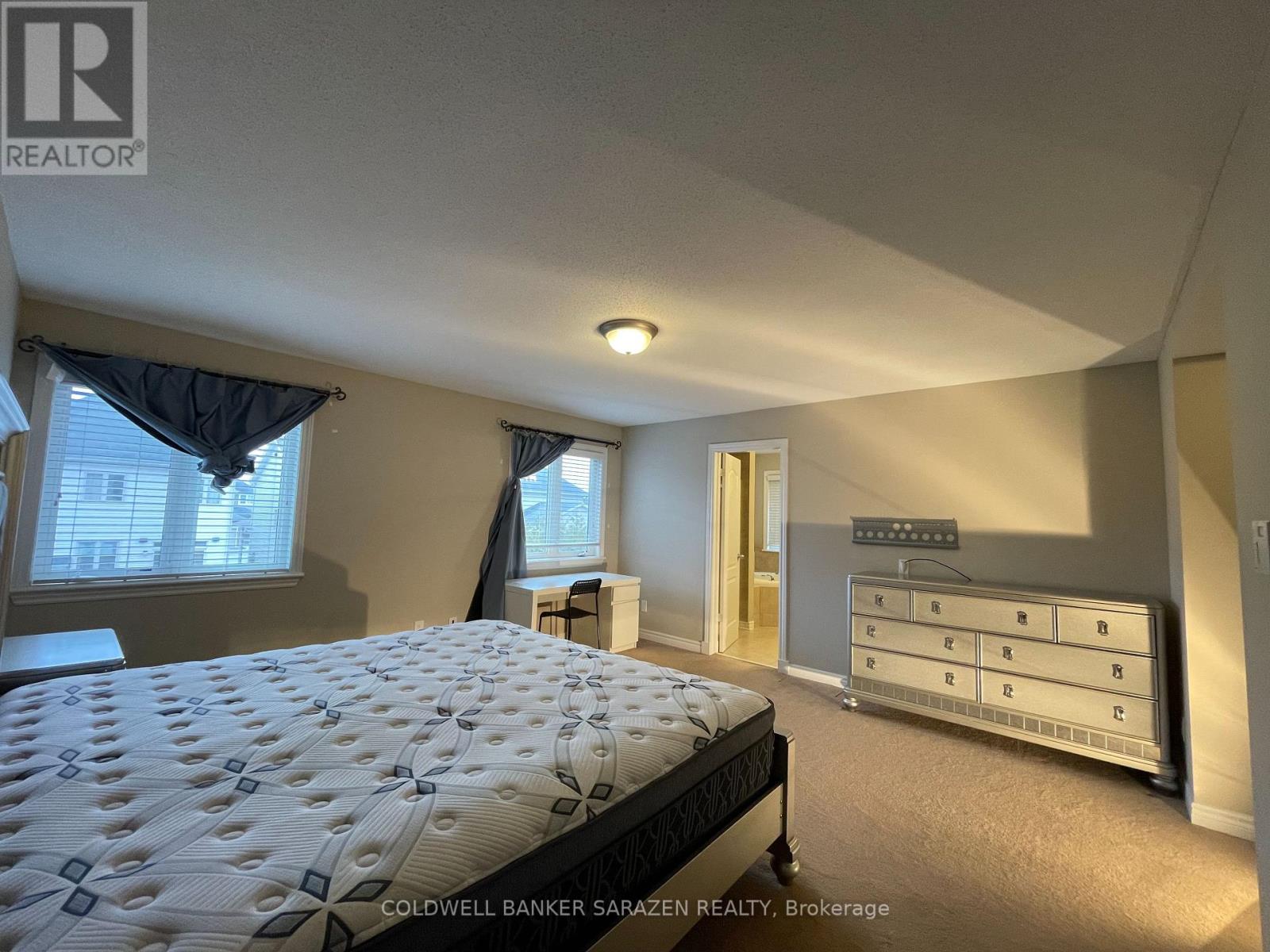 105 August Lily Crescent