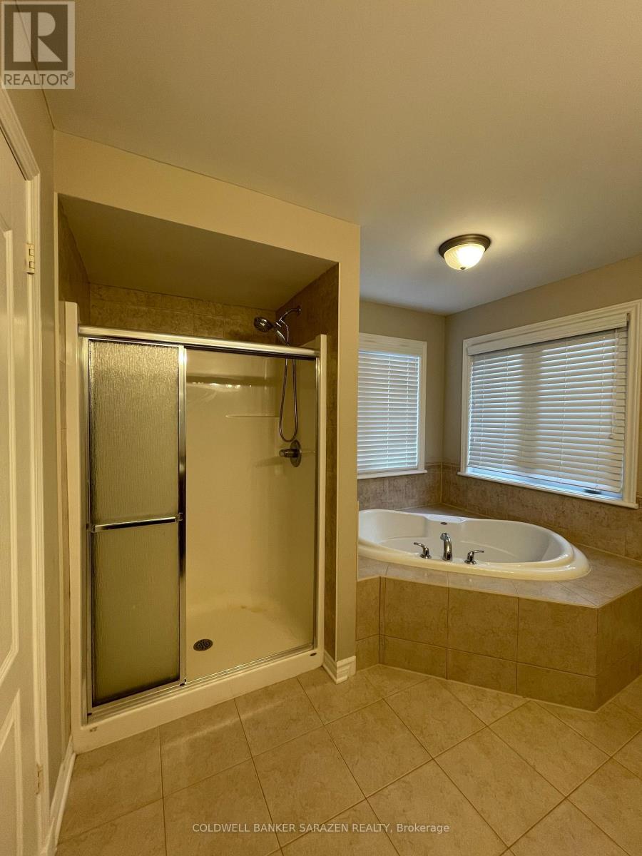 105 August Lily Crescent