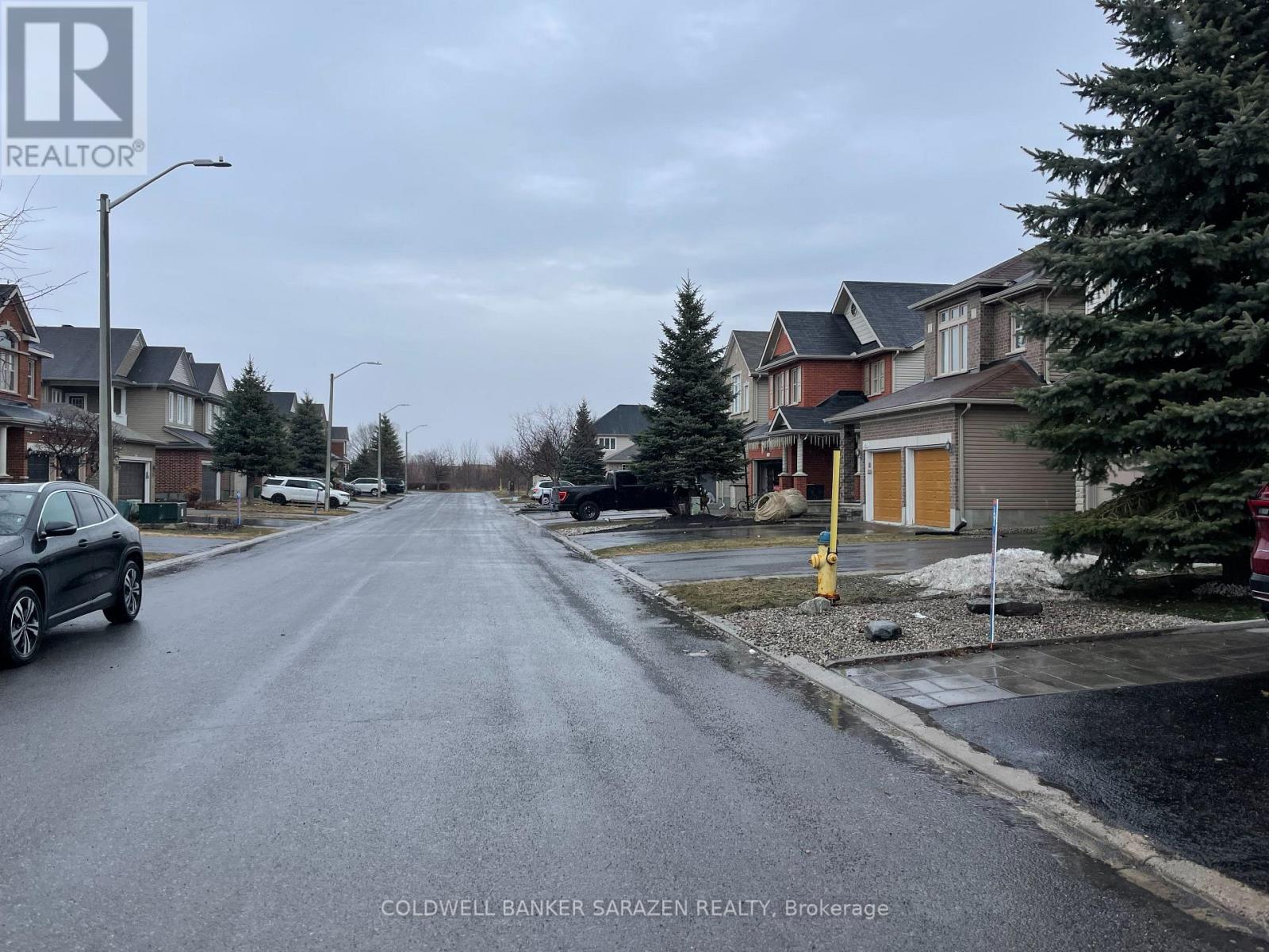 105 August Lily Crescent