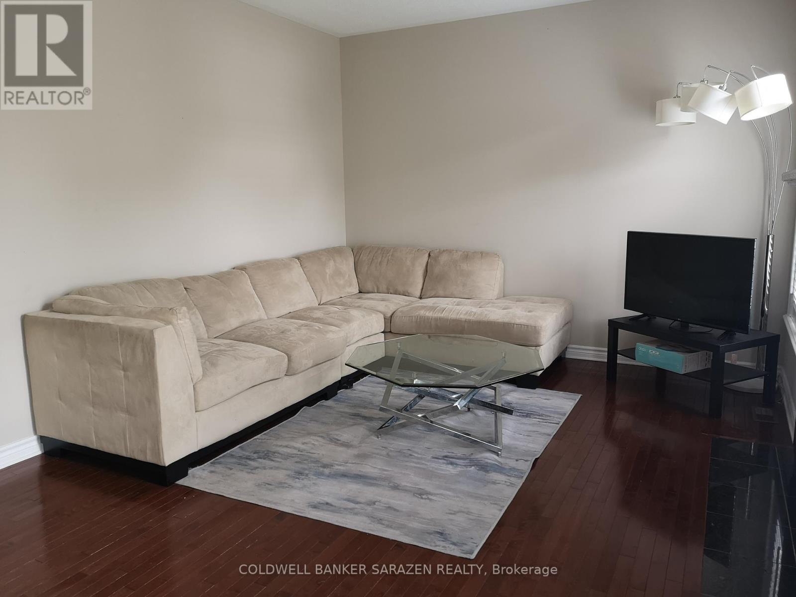 105 August Lily Crescent