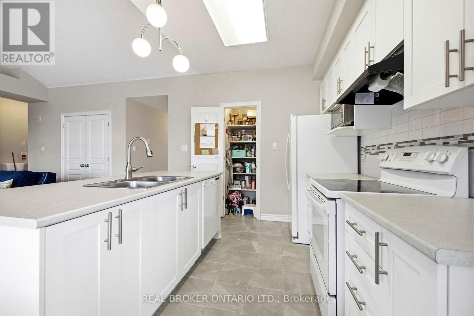 H - 66 Tipperary Private